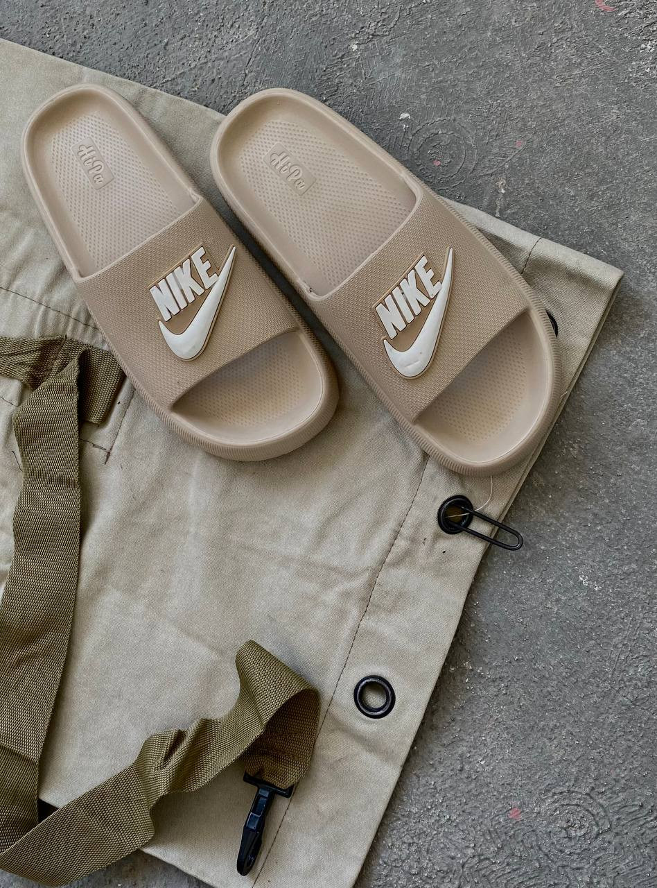 اسلایپر مردانه دمپایی روزمره.🌹#زارا استیکر مردانه 🎨الوان ❌سایز:۴۵-۴۰ 📦 ❤️جنس #EVA Soft ☎️ +989334103894 ارتباط و سوال و سفارش @yahooooo07 خرید از سایت و تخفیف 10درصدی یا ارسال رایگان Kafshmajlesi.ir