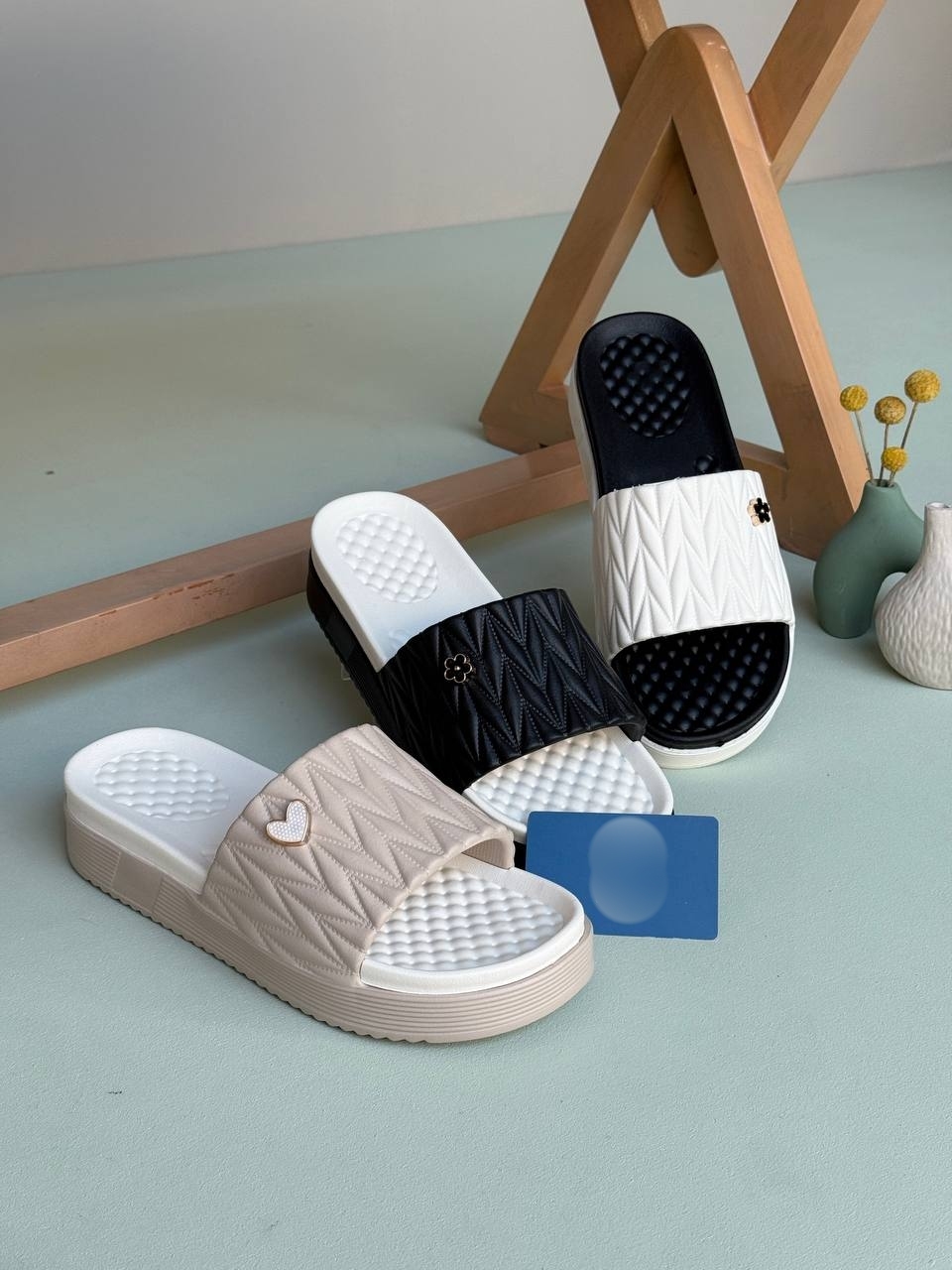 ✨مدل: ریحانا 🌱جنس : سافت eva 🎨 رنگبندي : الوان 📏سایز بندی: زنانه  📦  ⭕️فقط بصورت عمده ⭕️  🛒 اطلاع از قي/مت 👇🏽  09334103894  @yahooooo07 🔺🔺🔺🔺🔺🔺  خرید ازسایت  🔻🔻🔻🔻🔻🔻🔻 Kafshmajlesi.ir   #زنانه # #ریحانا #دمپایی #eva #پخشدمپایی #