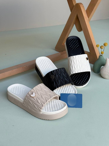 ✨مدل: ریحانا 🌱جنس : سافت eva 🎨 رنگبندي : الوان 📏سایز بندی: زنانه 📦 ⭕️فقط بصورت عمده ⭕️ 🛒 اطلاع از قي/مت 👇🏽 09334103894 @yahooooo07 🔺🔺🔺🔺🔺🔺 خرید ازسایت 🔻🔻🔻🔻🔻🔻🔻 Kafshmajlesi.ir #زنانه # #ریحانا #دمپایی #eva #پخشدمپایی #