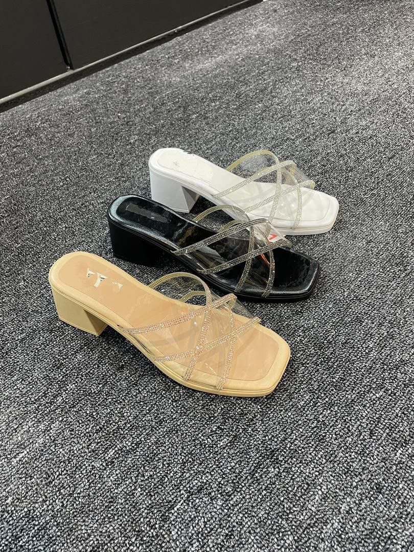 مشکی طلقی سایز ۳۷ـ۴۱ رسید جدید زر بافت