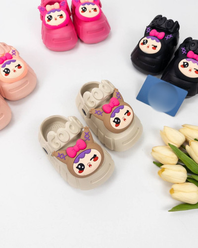 کراکس بچه گانه